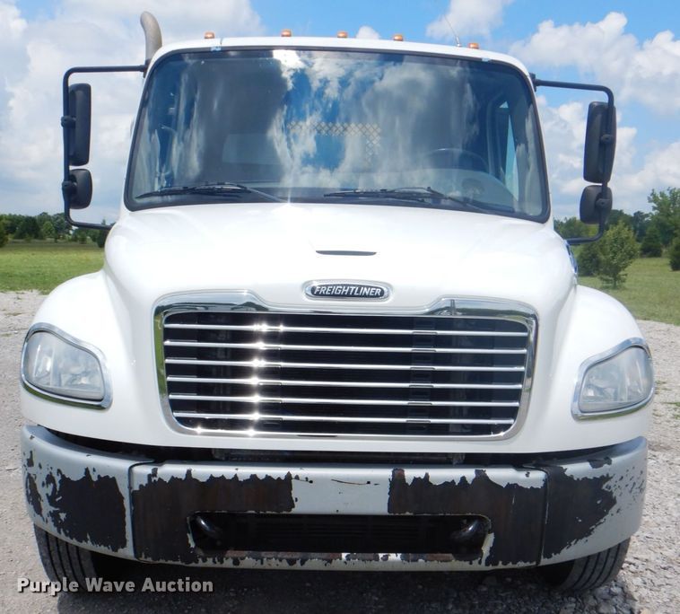 image for item HT9331 2016 Freightliner M2 106  vacuum truck