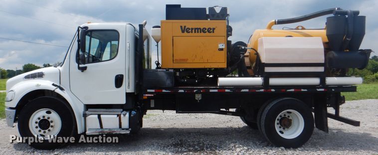 image for item HT9331 2016 Freightliner M2 106  vacuum truck