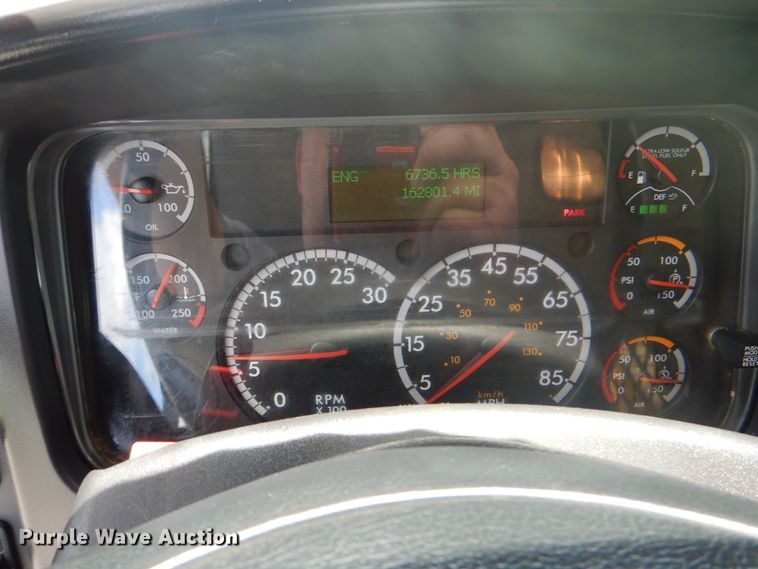 image for item HT9331 2016 Freightliner M2 106  vacuum truck