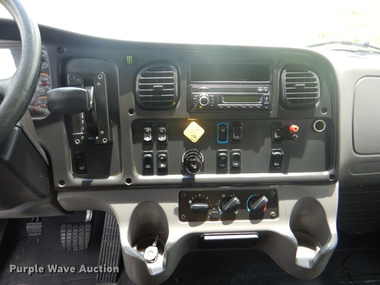 image for item HT9331 2016 Freightliner M2 106  vacuum truck