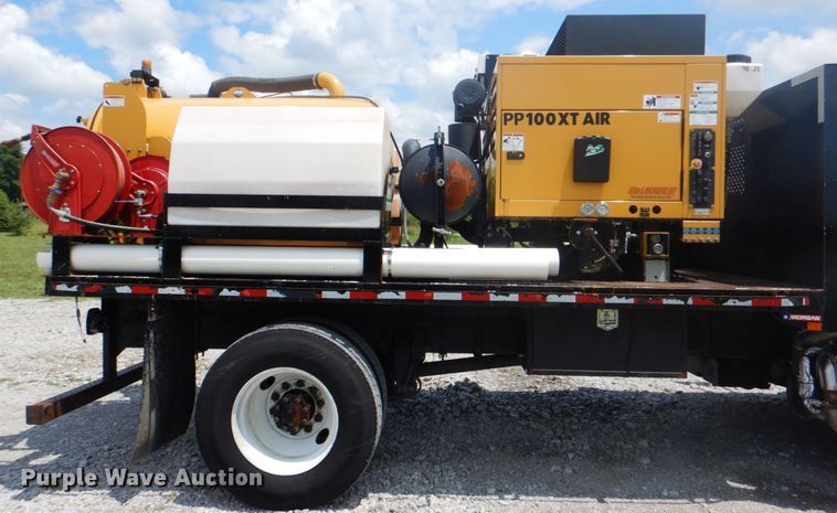 image for item HT9331 2016 Freightliner M2 106  vacuum truck