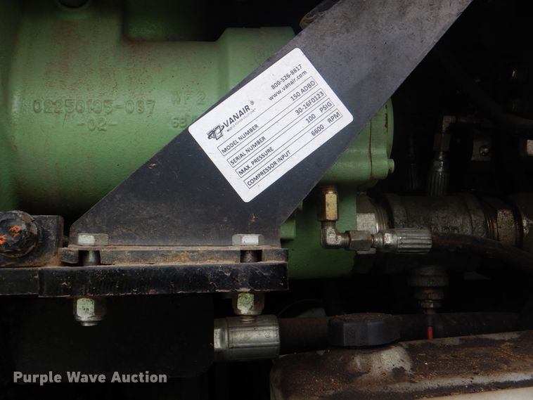 image for item HT9331 2016 Freightliner M2 106  vacuum truck