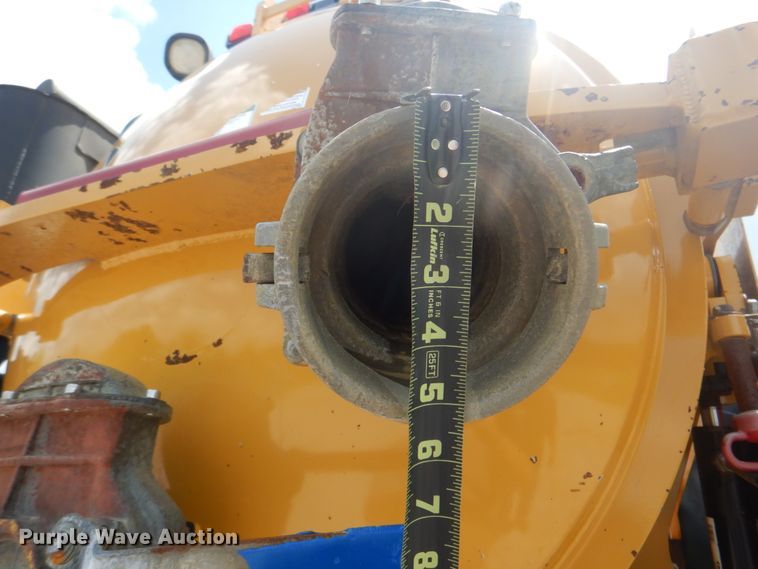 image for item HT9331 2016 Freightliner M2 106  vacuum truck