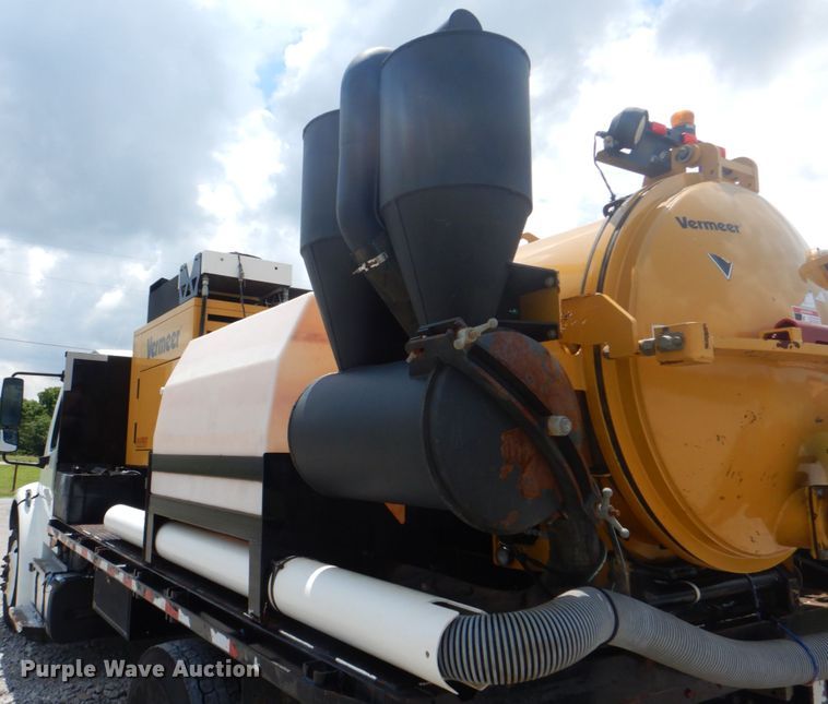 image for item HT9331 2016 Freightliner M2 106  vacuum truck