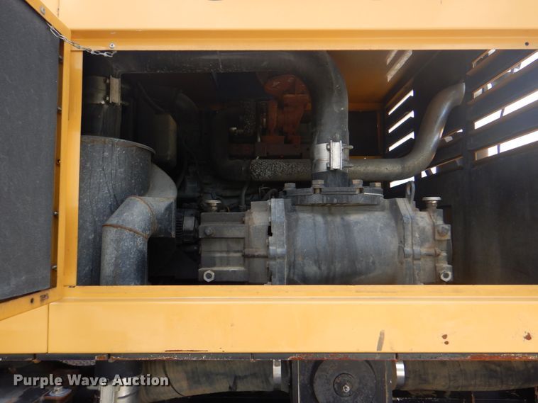 image for item HT9331 2016 Freightliner M2 106  vacuum truck