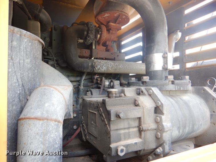 image for item HT9331 2016 Freightliner M2 106  vacuum truck