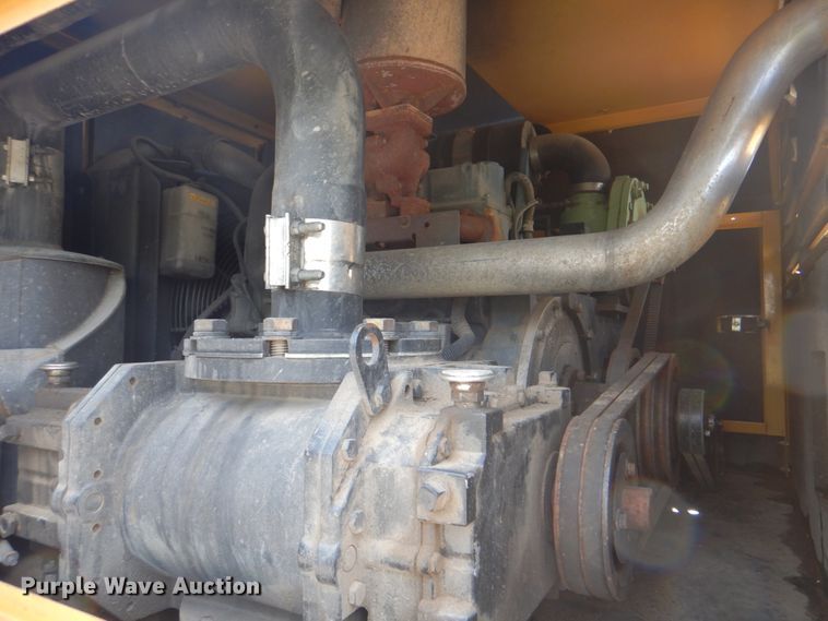 image for item HT9331 2016 Freightliner M2 106  vacuum truck