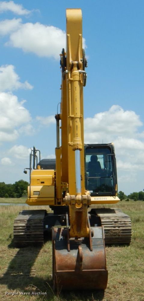 image for item HT9340 2018 Komatsu PC210LC-11  excavator