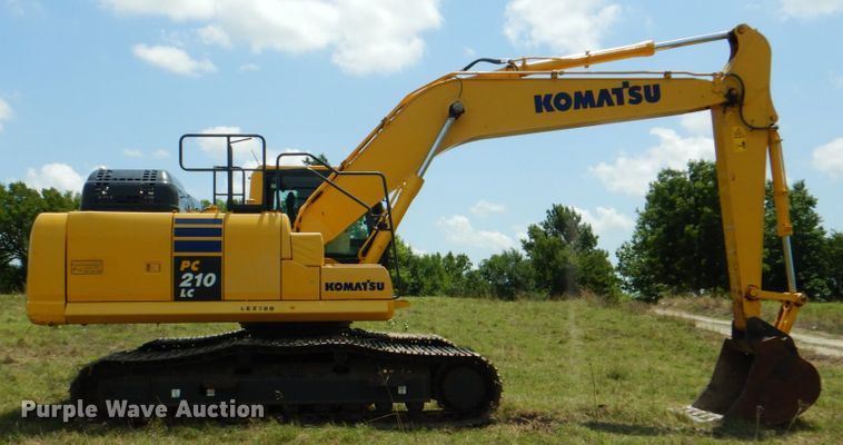 image for item HT9340 2018 Komatsu PC210LC-11  excavator