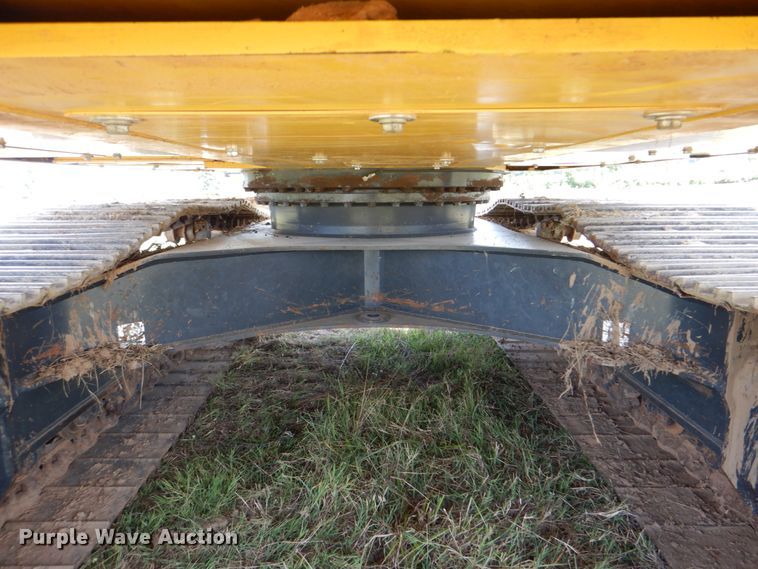 image for item HT9340 2018 Komatsu PC210LC-11  excavator