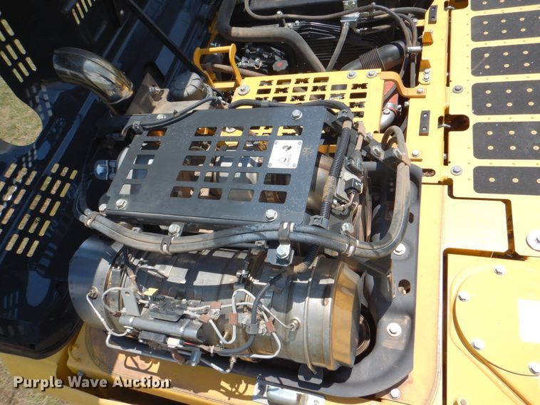 image for item HT9340 2018 Komatsu PC210LC-11  excavator