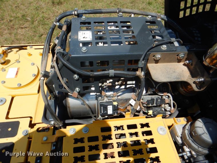 image for item HT9340 2018 Komatsu PC210LC-11  excavator