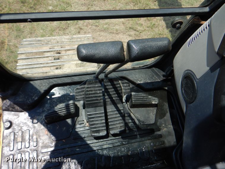 image for item HT9340 2018 Komatsu PC210LC-11  excavator