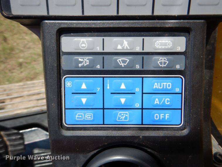 image for item HT9340 2018 Komatsu PC210LC-11  excavator