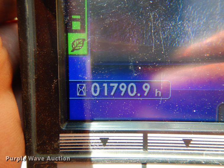 image for item HT9340 2018 Komatsu PC210LC-11  excavator