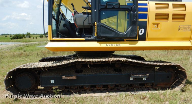 image for item HT9340 2018 Komatsu PC210LC-11  excavator