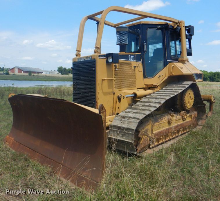 image for item HT9341 1999 Caterpillar D6M  dozer