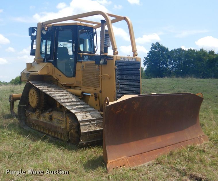 image for item HT9341 1999 Caterpillar D6M  dozer