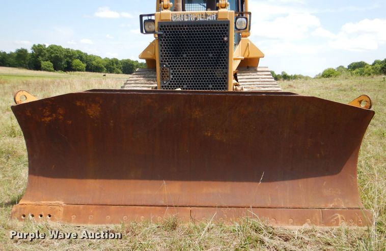 image for item HT9341 1999 Caterpillar D6M  dozer