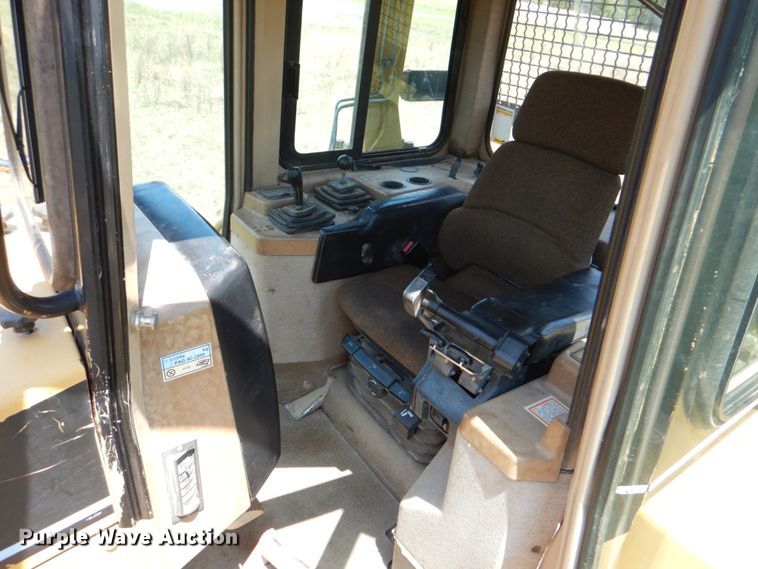 image for item HT9341 1999 Caterpillar D6M  dozer