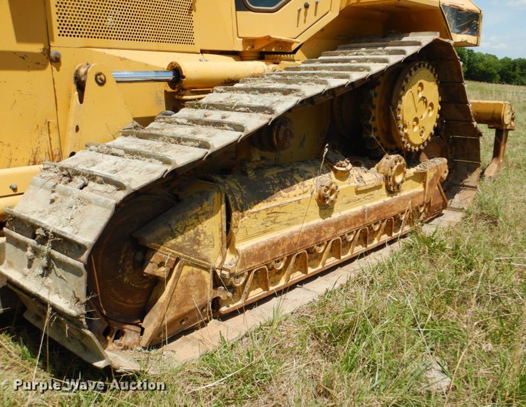 image for item HT9341 1999 Caterpillar D6M  dozer