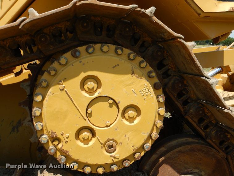 image for item HT9341 1999 Caterpillar D6M  dozer