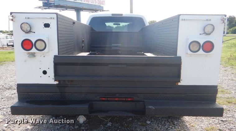 image for item HT9345 2015 Ford F550 Super Duty XL  utility / service truck