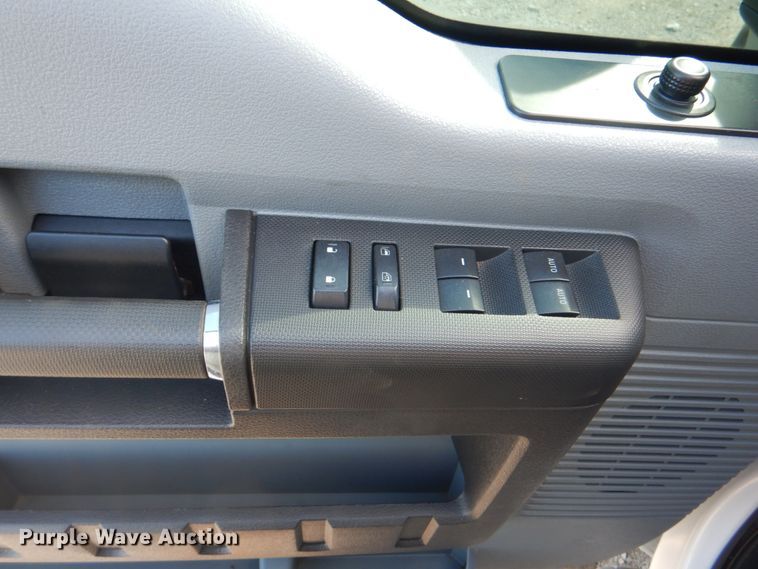 image for item HT9345 2015 Ford F550 Super Duty XL  utility / service truck