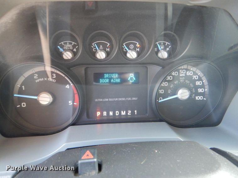 image for item HT9345 2015 Ford F550 Super Duty XL  utility / service truck