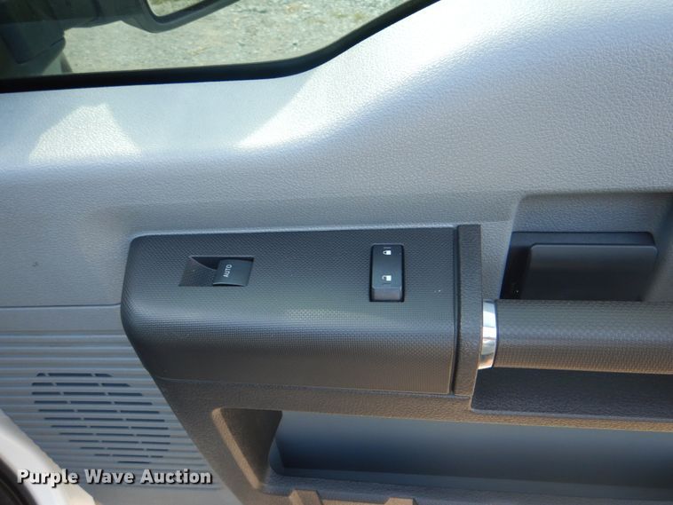 image for item HT9345 2015 Ford F550 Super Duty XL  utility / service truck