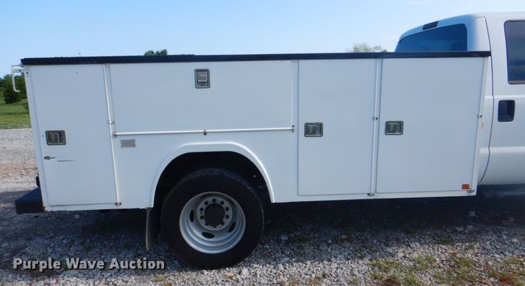 image for item HT9345 2015 Ford F550 Super Duty XL  utility / service truck