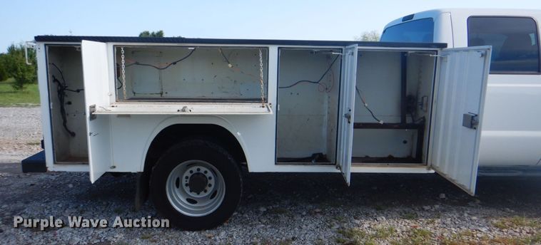 image for item HT9345 2015 Ford F550 Super Duty XL  utility / service truck