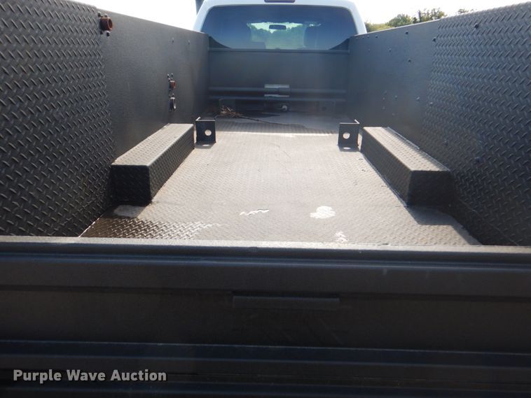 image for item HT9345 2015 Ford F550 Super Duty XL  utility / service truck