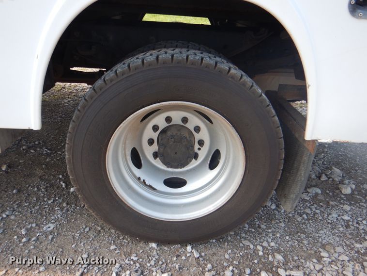 image for item HT9345 2015 Ford F550 Super Duty XL  utility / service truck