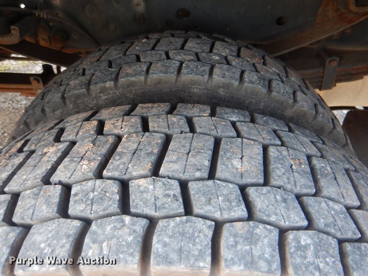 image for item HT9345 2015 Ford F550 Super Duty XL  utility / service truck