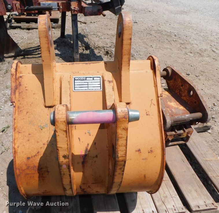 image for item HX9405 Woods 24 CS 580  24"W backhoe bucket