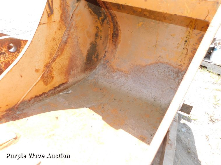 image for item HX9405 Woods 24 CS 580  24"W backhoe bucket
