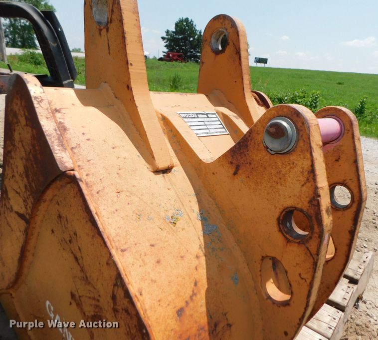 image for item HX9405 Woods 24 CS 580  24"W backhoe bucket