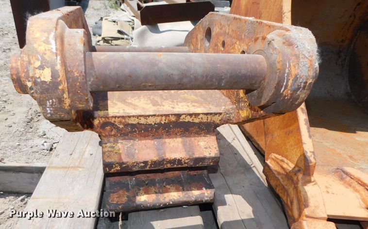 image for item HX9405 Woods 24 CS 580  24"W backhoe bucket