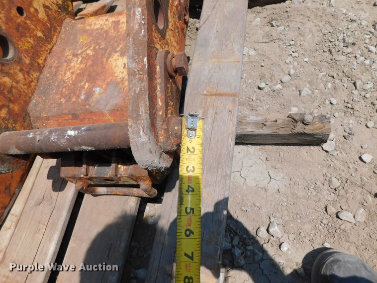 image for item HX9405 Woods 24 CS 580  24"W backhoe bucket