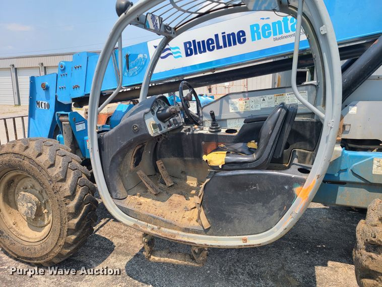 image for item IC9869 2011 Genie GTH-844  telehandler