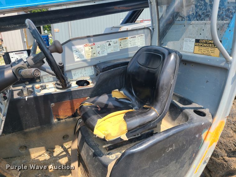 image for item IC9869 2011 Genie GTH-844  telehandler