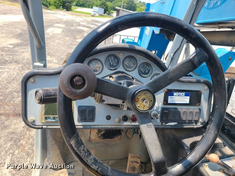 image for item IC9869 2011 Genie GTH-844  telehandler