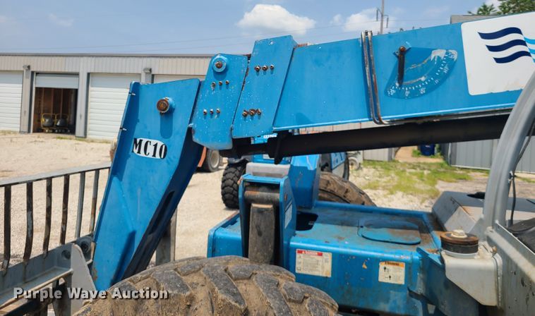 image for item IC9869 2011 Genie GTH-844  telehandler