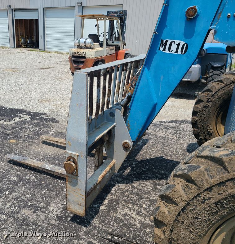 image for item IC9869 2011 Genie GTH-844  telehandler