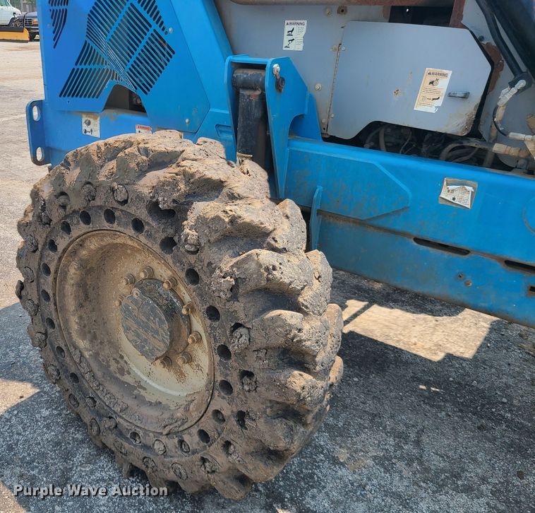 image for item IC9869 2011 Genie GTH-844  telehandler