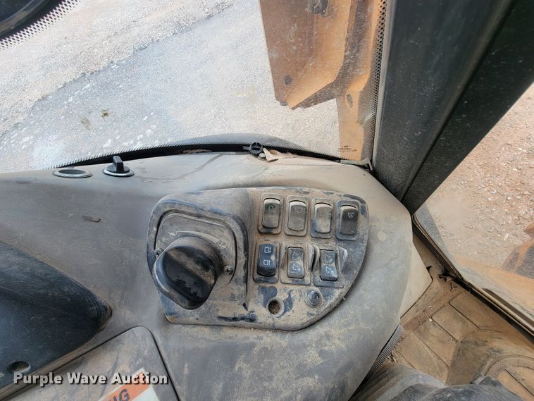 image for item IF9929 2014 Case 580 Super N  backhoe