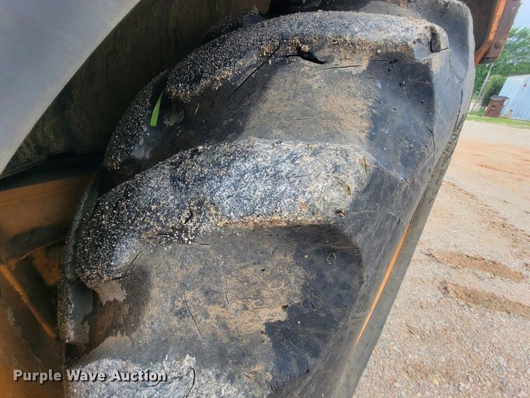 image for item IF9929 2014 Case 580 Super N  backhoe