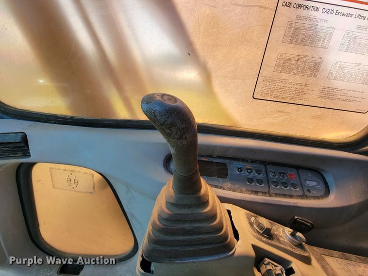 image for item IF9936 2003 Case CX210  excavator
