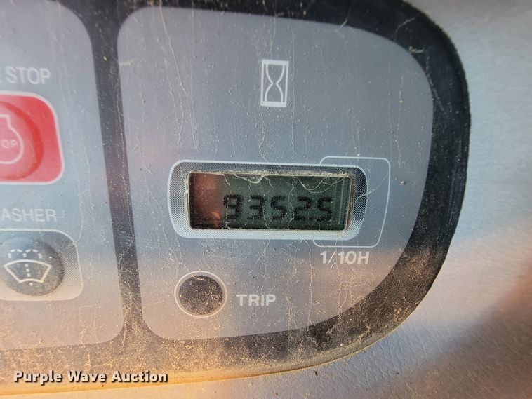 image for item IF9936 2003 Case CX210  excavator